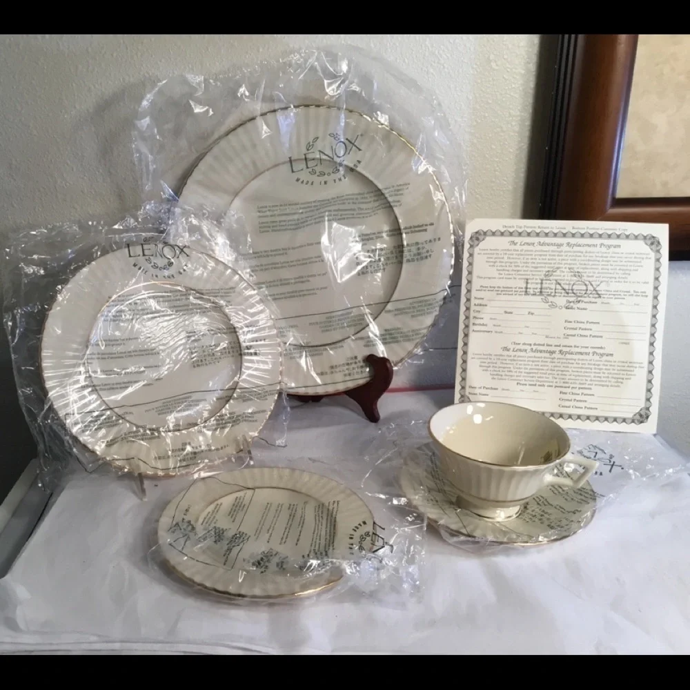 LENOX CITATION GOLD 5‎ PIECES VINTAGE DINNER .